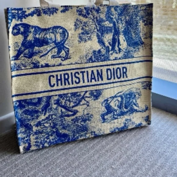 Dior Blue and Cream Toile de Jouy Book Tote - Picture 2 of 6